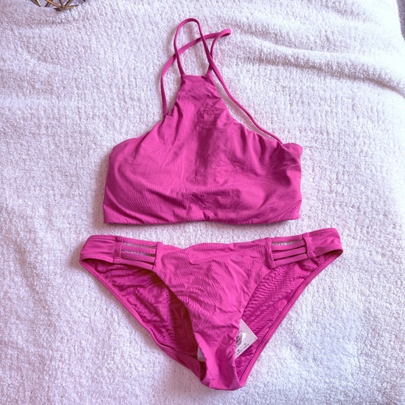 Billabong Pink Swimsuit - Picture 1 of 3